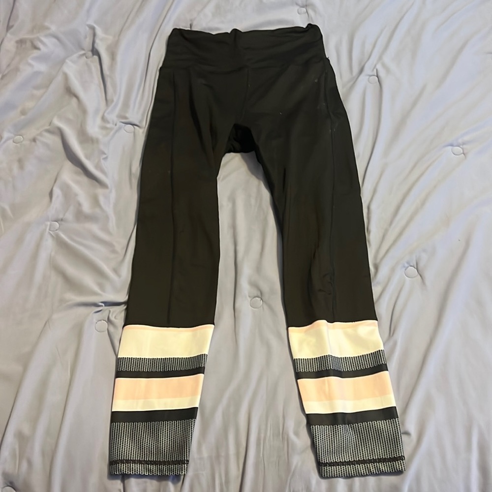 Sarah’s day x White fox leggings